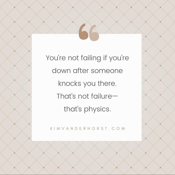 Paperback (new) - Dear One: 100 Days of Encouragement for the Hopeful and Weary - Picture 4 of 9